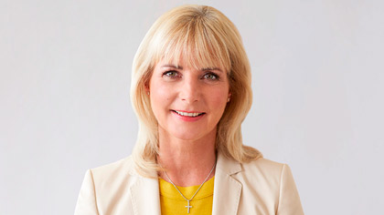 Porträtfoto: Ulrike Scharf.