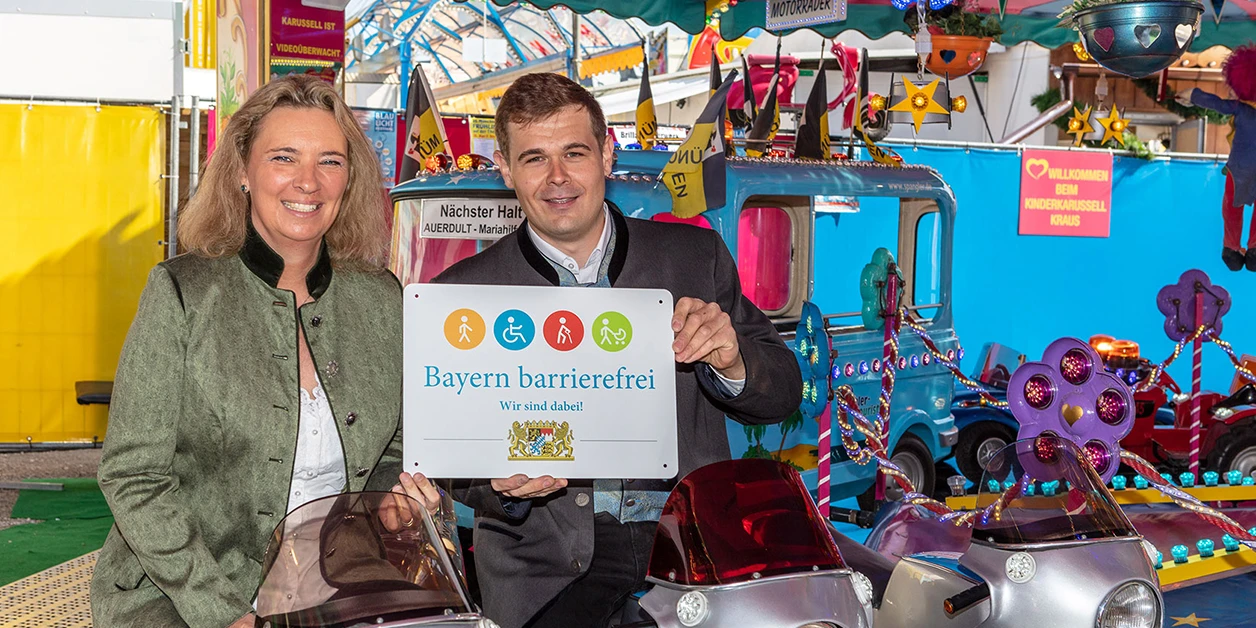 Bei der Signet Übergabe
