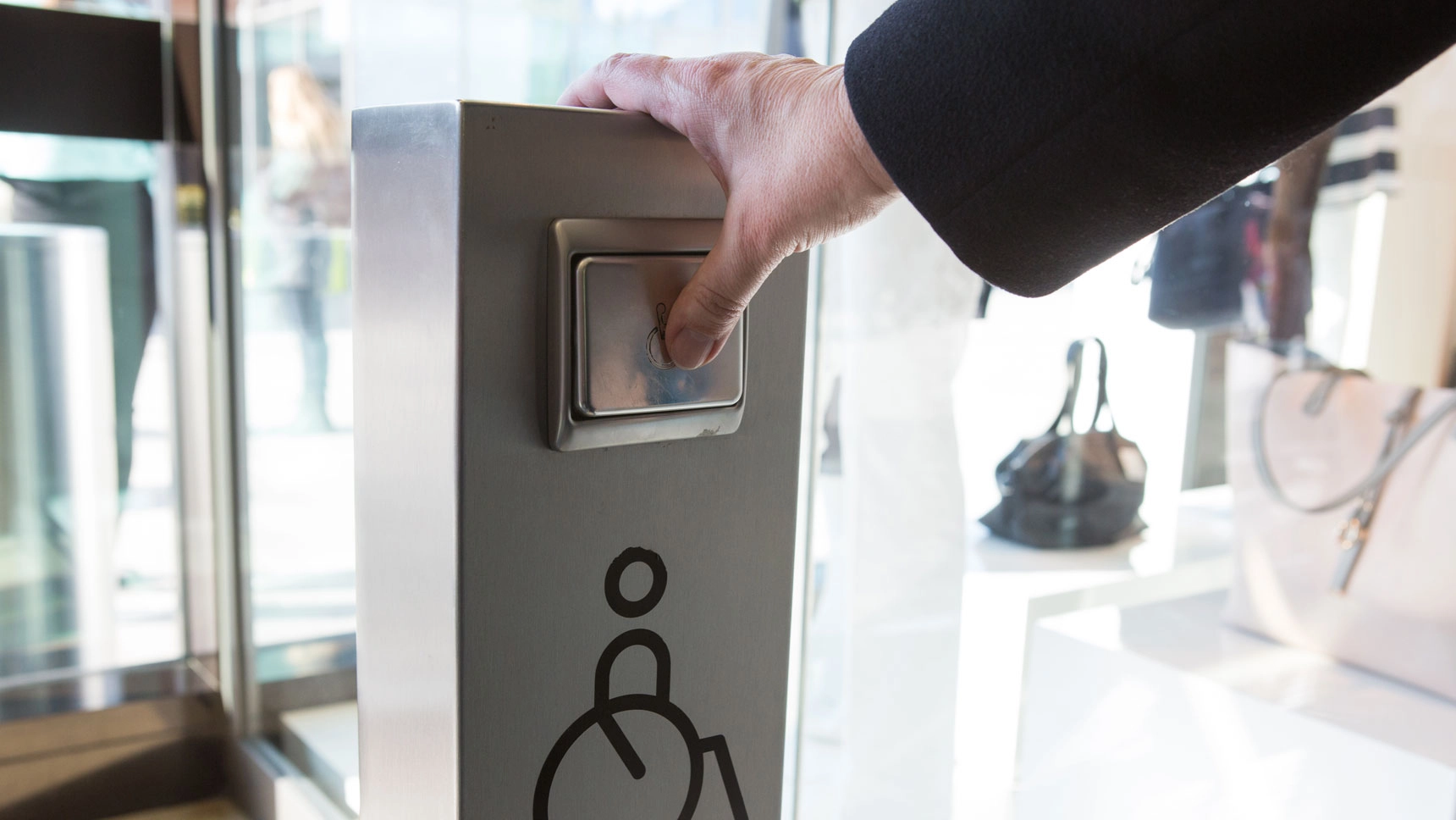 Automatischer Türöffner.