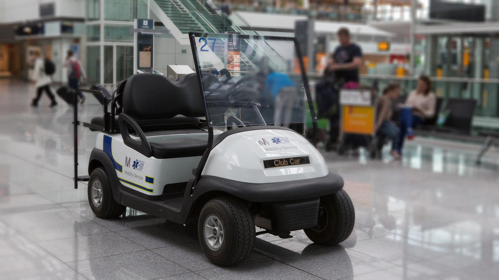 Elektrocaddy im Flughafengebäude.