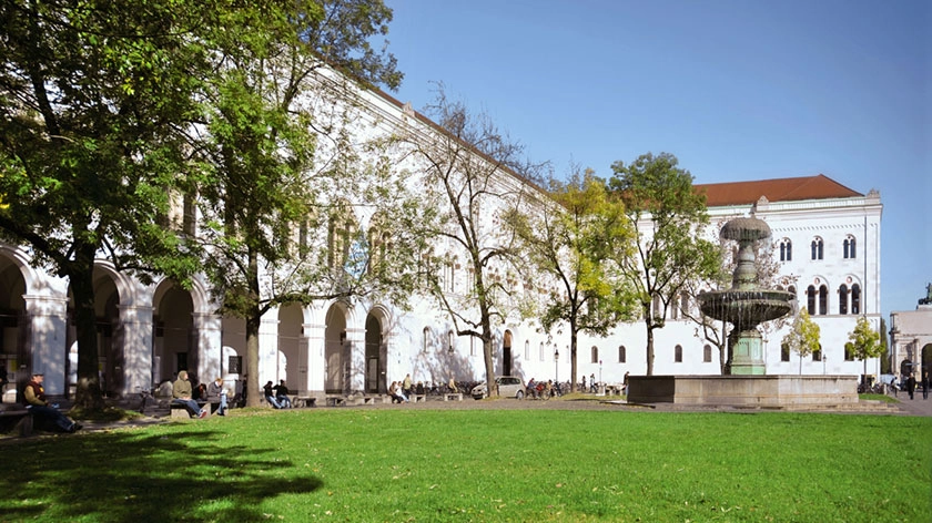 Hauptgebäude der LMU München.